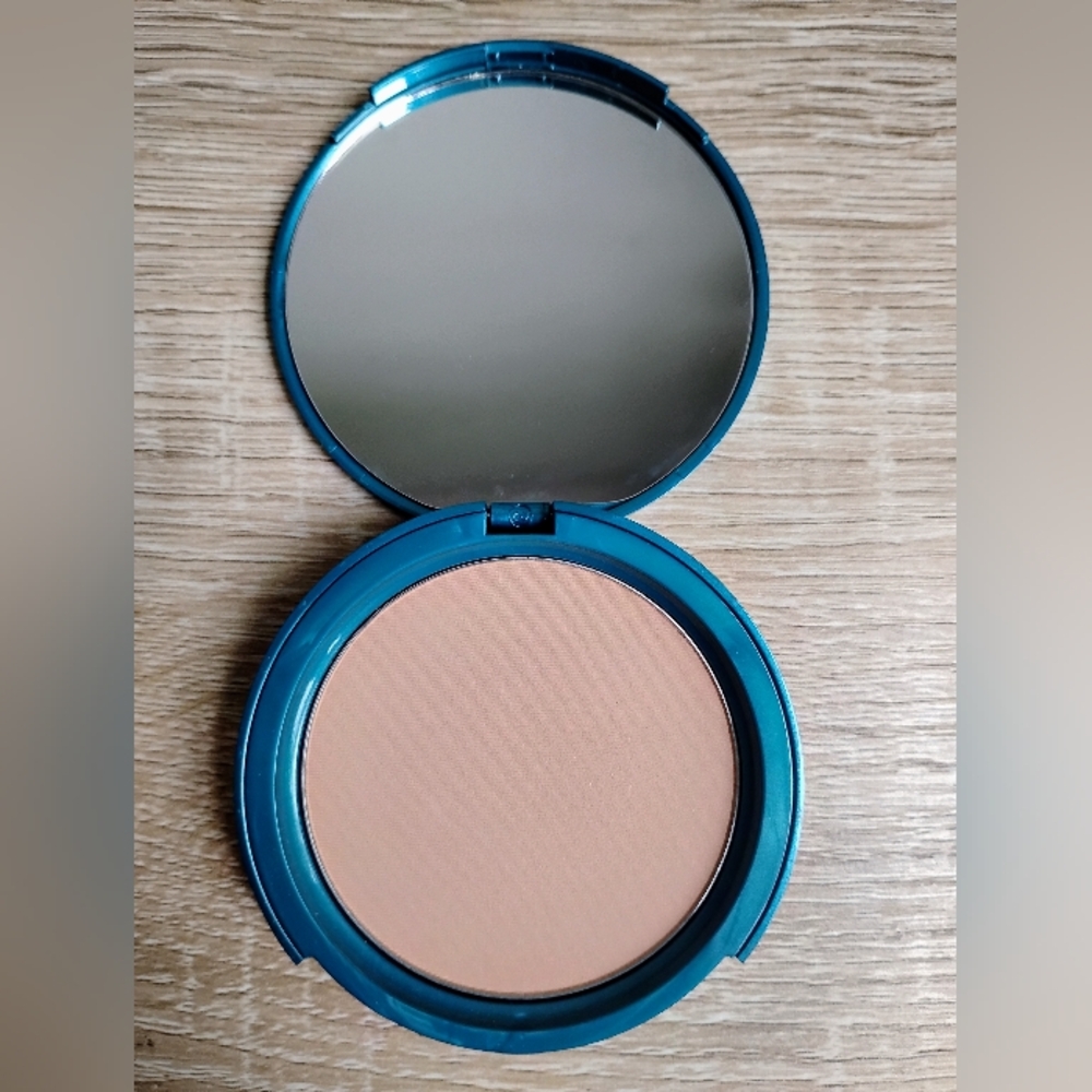 Colorescience natural finish pressed foundation medium sunlight